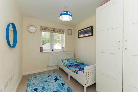 1 Rona Maclean Close, Epsom, KT19 8FU