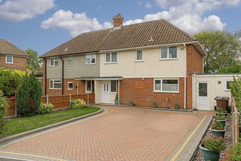 95 Gibraltar Crescent, Epsom, KT19 9BU