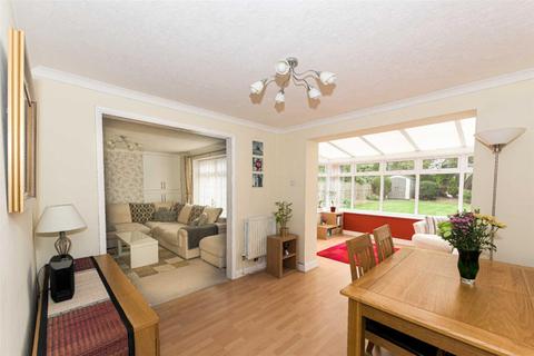 95 Gibraltar Crescent, Epsom, KT19 9BU