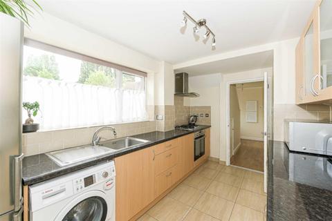 95 Gibraltar Crescent, Epsom, KT19 9BU