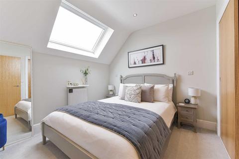 4 Osborne Close, Epsom, KT17 4BE