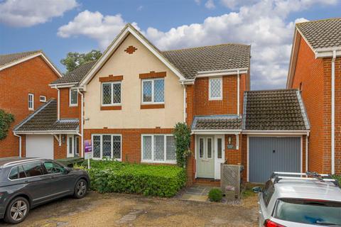 8 Galen Close, Epsom, KT19 7DL