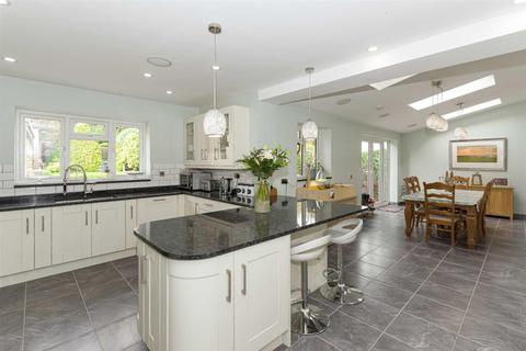 81 Tattenham Crescent, Epsom, KT18 5NY