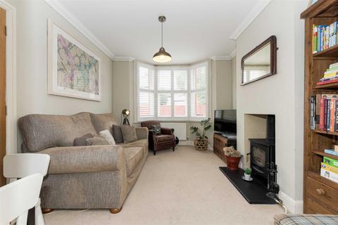 2 Pikes Hill, Epsom, KT17 4EA