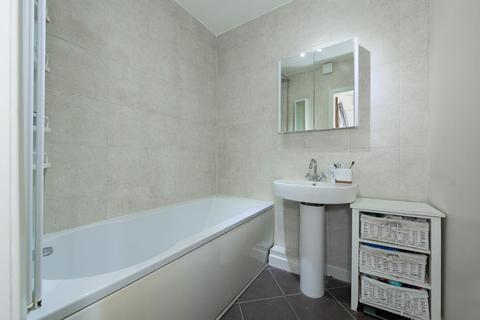 120 Horton Hill, Epsom, KT19 8ST