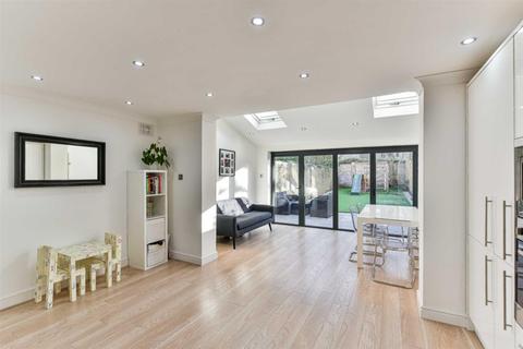 20 Mill View Close, Ewell, Epsom, KT17 2DW