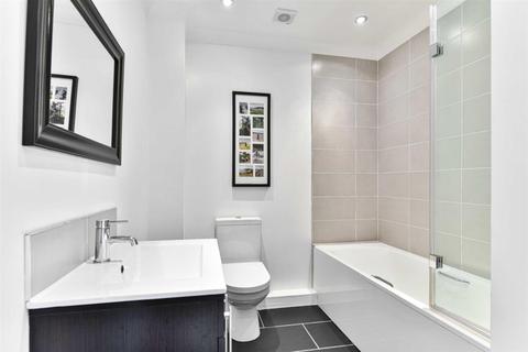 20 Mill View Close, Ewell, Epsom, KT17 2DW