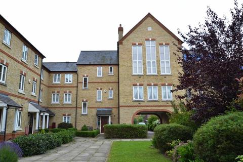 13 Medina Square, Epsom, KT19 7NS