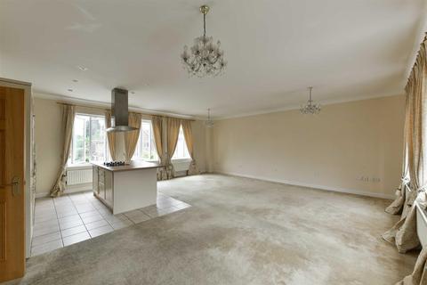 13 Medina Square, Epsom, KT19 7NS