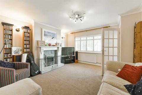 60 Taylor Road, Ashtead, KT21 2HY