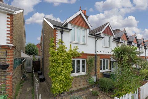 48 Middle Lane, Epsom, KT17 1DP
