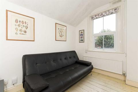 48 Middle Lane, Epsom, KT17 1DP