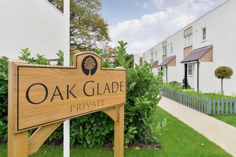 12 Oak Glade, Epsom, KT19 8ND