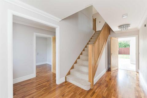 2a North View Crescent, Epsom Downs, Epsom, KT18 5UR