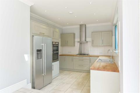 2a North View Crescent, Epsom Downs, Epsom, KT18 5UR