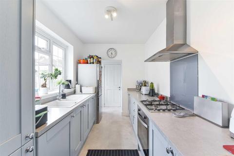 4 Albert Road, Epsom, KT17 4EH