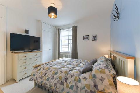 4 Albert Road, Epsom, KT17 4EH