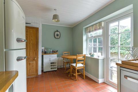 6 Carters Road, Epsom, KT17 4NE