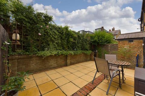 6 Carters Road, Epsom, KT17 4NE