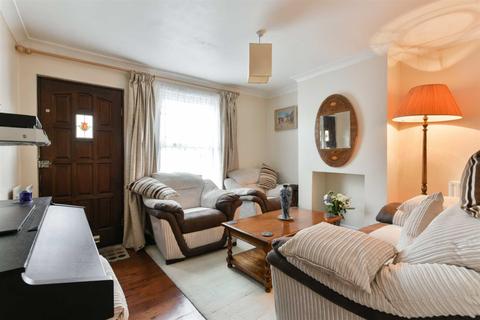 10 Adelphi Road, Epsom, KT17 1JB