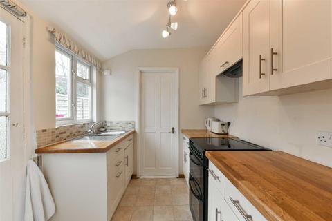 10 Adelphi Road, Epsom, KT17 1JB