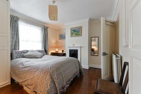 10 Adelphi Road, Epsom, KT17 1JB