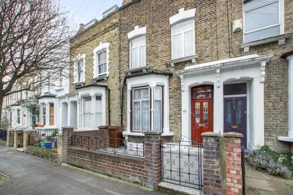 Winston Road, Stoke Newington 4 bed house £2,600 pcm (£600 pw)