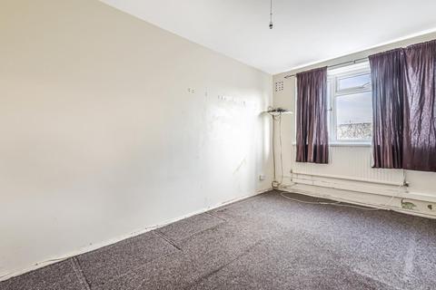 22 Maple Avenue, London, W3 7LE