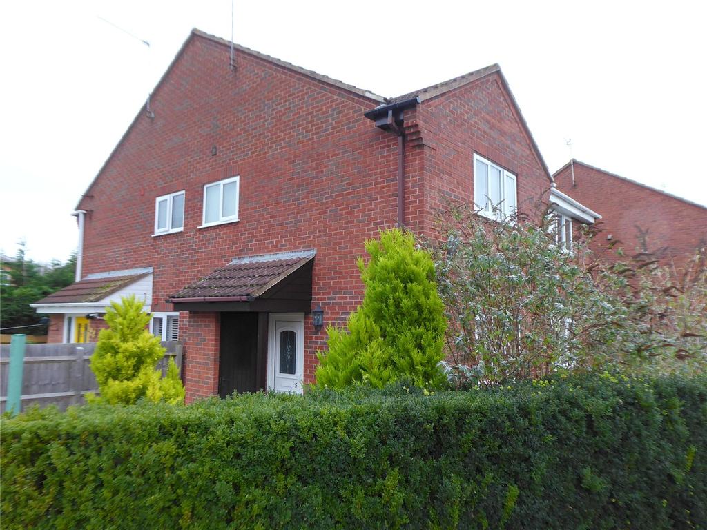Elmside, Evesham, Worcestershire, WR11 1 bed terraced house £585 pcm