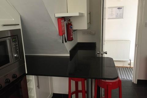 4 bedroom semi-detached house to rent, Minster Road, East Oxford *HMO Property 2026*