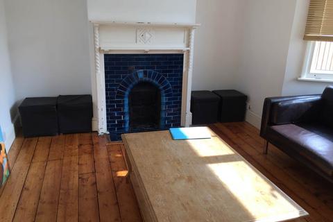 4 bedroom semi-detached house to rent, Minster Road, East Oxford *HMO Property 2026*