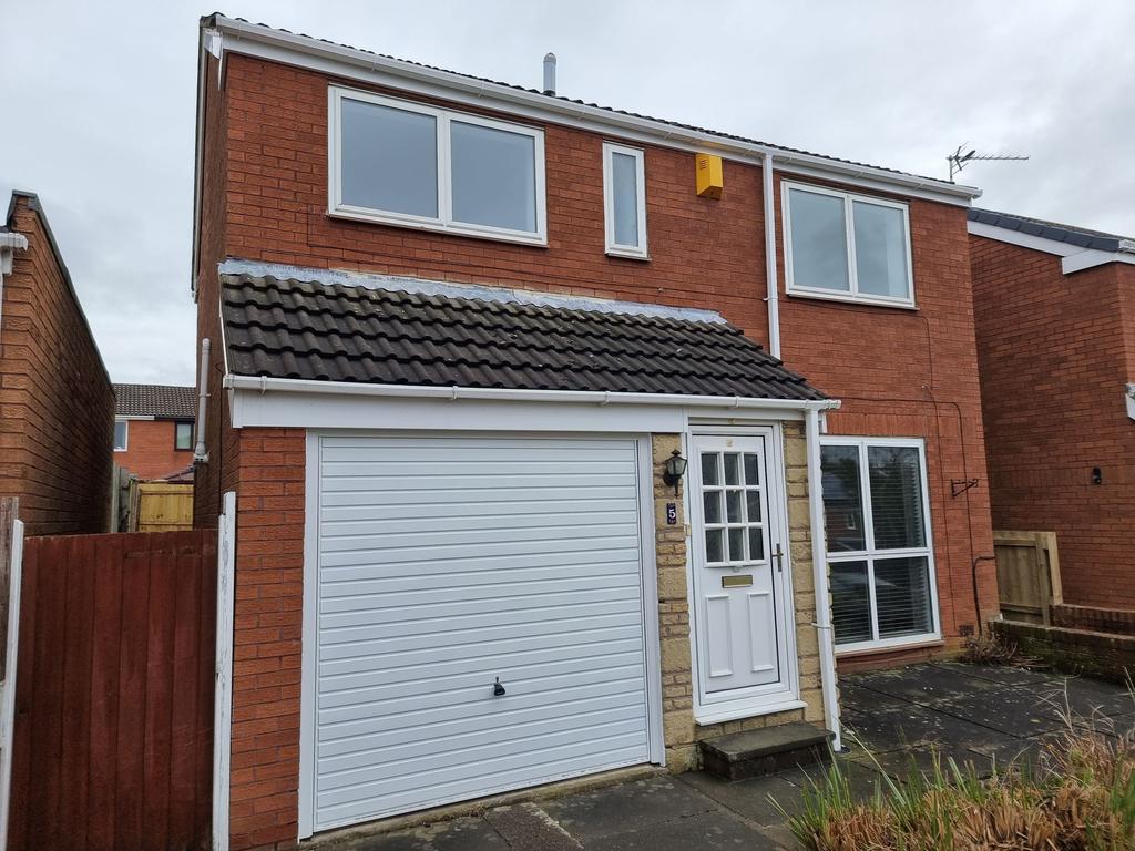 Close, Ashington, Northumberland, NE63 0DF 4 bed detached house