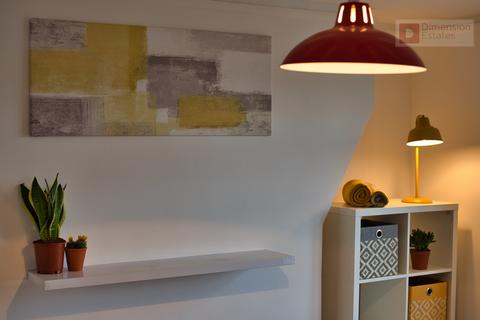 3 bedroom flat to rent, Brooke Road, Upper Clapton, Hackney, London, E5