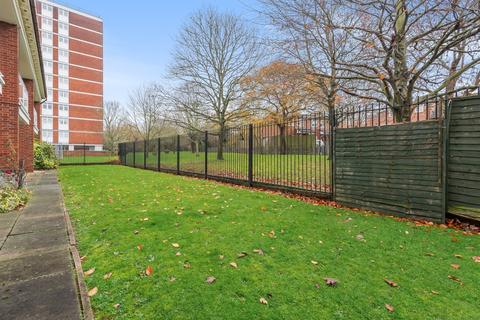 88 Lambscroft Avenue, London, SE9 4PB