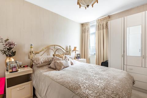 88 Lambscroft Avenue, London, SE9 4PB