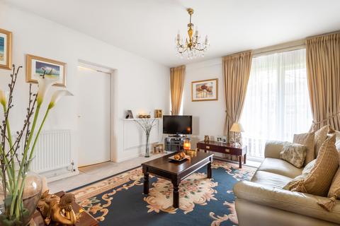 88 Lambscroft Avenue, London, SE9 4PB