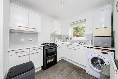 9 Ravenscroft Crescent, London, SE9 4LL