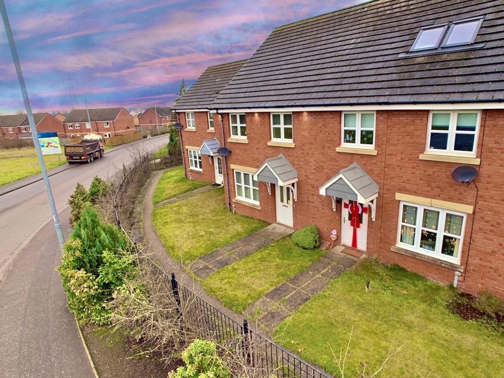 15 Red Deer Walk, Cambuslang 3 bed terraced house £168,000