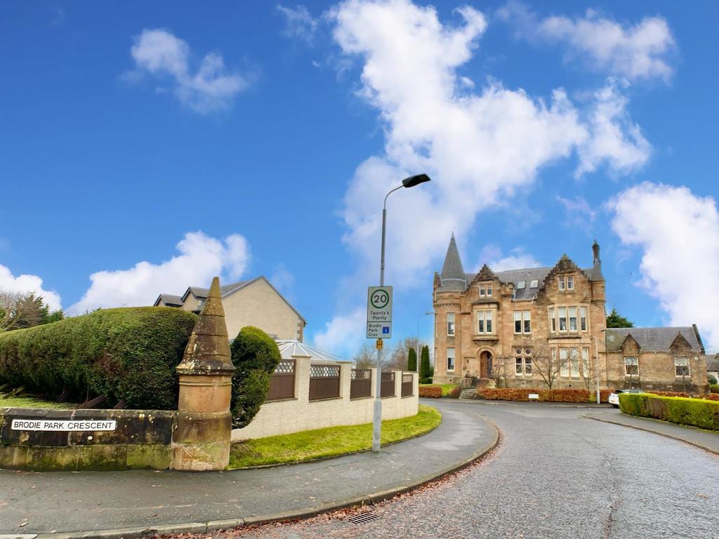 St Margarets House Apartment 3 42 Brodie Park Crescent Paisley