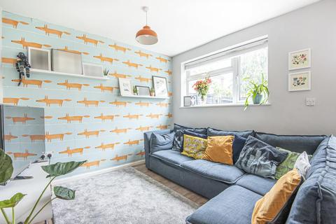 8 Guibal Road, London, SE12 9LX