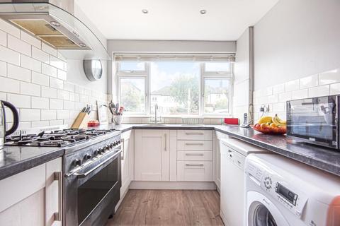 8 Guibal Road, London, SE12 9LX