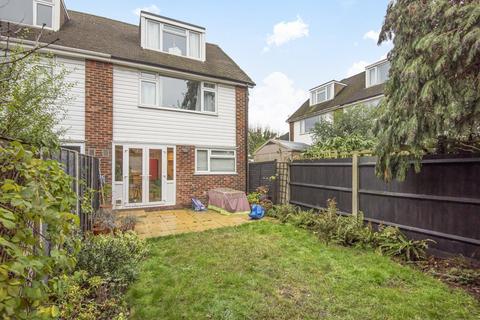 8 Guibal Road, London, SE12 9LX