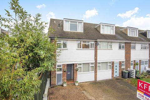 8 Guibal Road, London, SE12 9LX