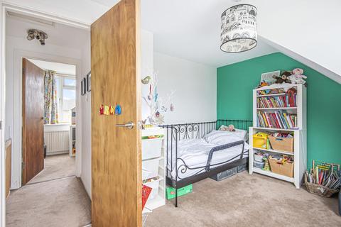 8 Guibal Road, London, SE12 9LX