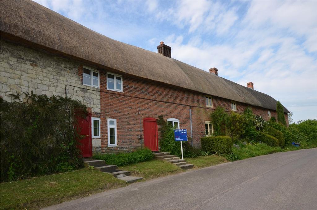 Manor Cottages, Huish, Marlborough... 3 bed terraced house £825 pcm (£190 pw)