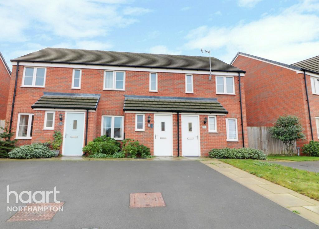 Lee Road, Northampton 2 bed terraced house £210,000