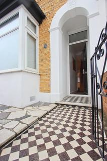 25 Bective Road, London, E7 0DP