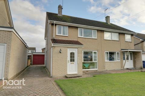 26 Headingley Road, Norton, Doncaster, DN6 9EN