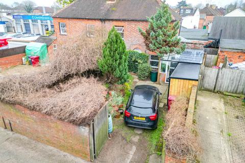 undefined, Gosbrook Road, Caversham, Reading