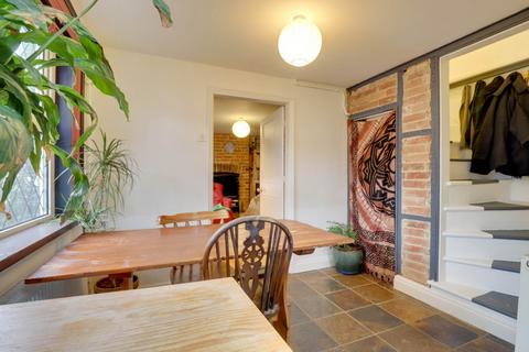 undefined, Gosbrook Road, Caversham, Reading